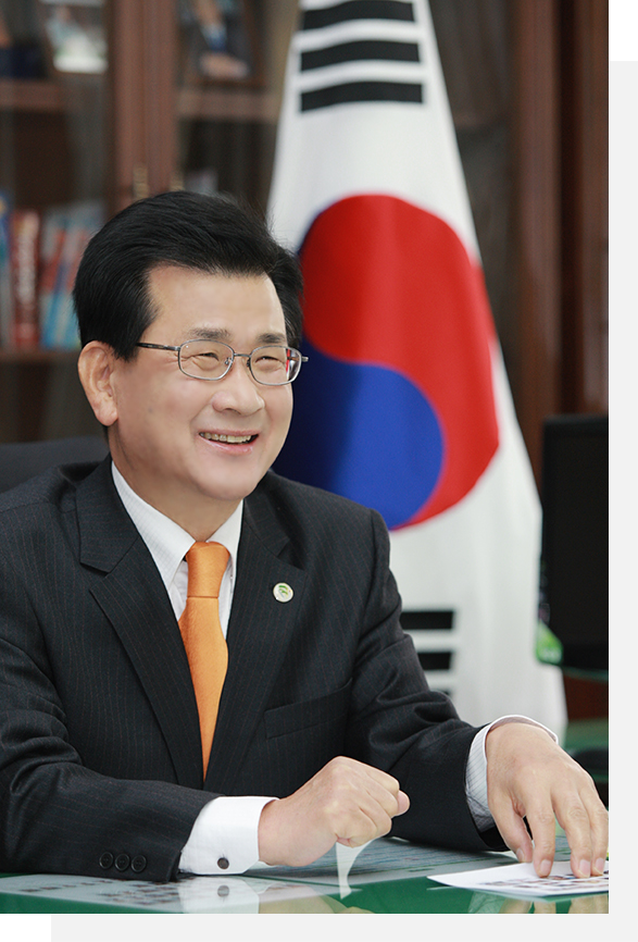 Chairperson of ICM, LEE Si-Jong